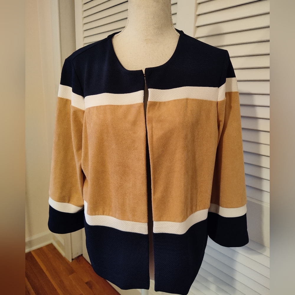 Chico's Traveler's Light Weight Jacket